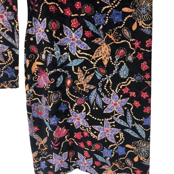 Fiorucci Form Fitting Dress; Light Velvety Floral Print from Somewhere in Italy - Picture 6 of 7